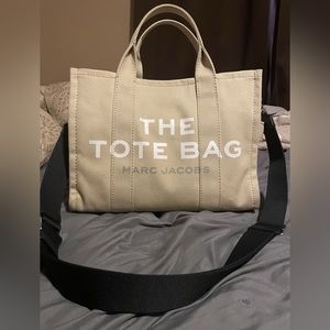 Marc Jacobs Medium Beige Tote Bag